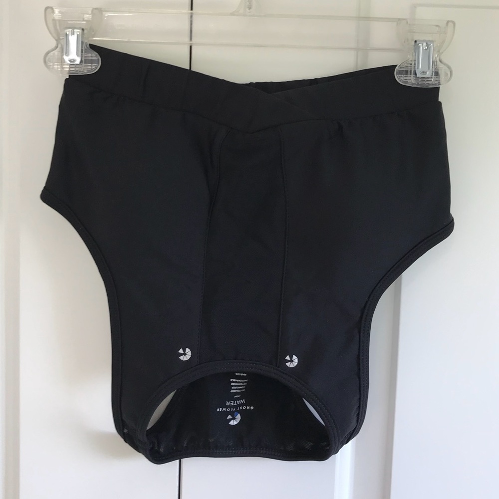 Ghost Flower Reflect Sports Bra